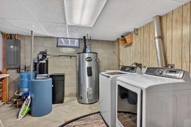 3302 Carneva NE, Alexandria, MN 56308