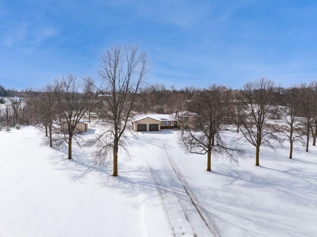 3302 Carneva NE, Alexandria, MN 56308