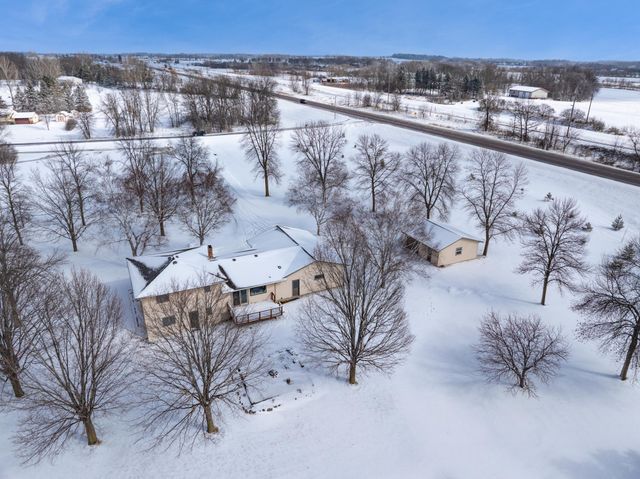 3302 Carneva NE, Alexandria, MN 56308