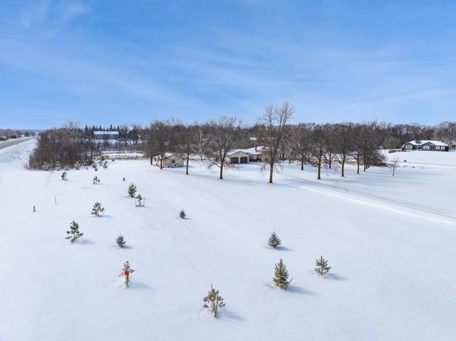 3302 Carneva NE, Alexandria, MN 56308