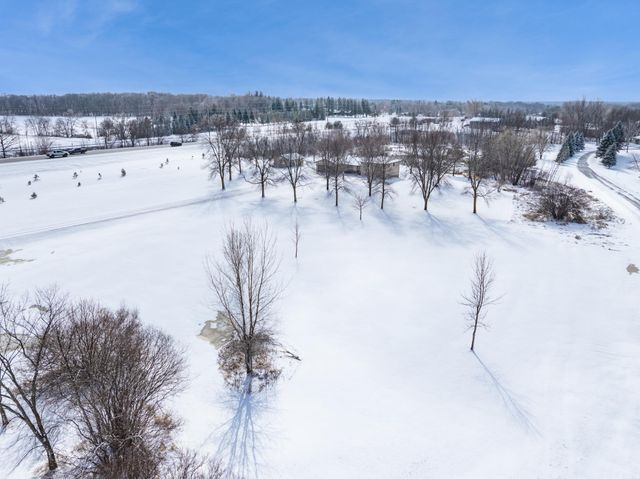 3302 Carneva NE, Alexandria, MN 56308