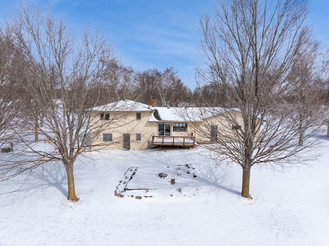 3302 Carneva NE, Alexandria, MN 56308