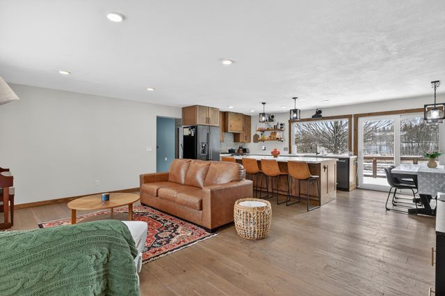 3302 Carneva NE, Alexandria, MN 56308