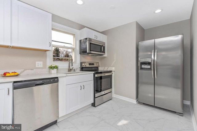 6738 ALLVIEW DR, Columbia, MD 21046