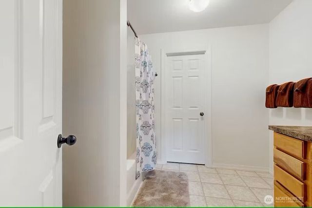 120 Pine Glen Court, Easton, WA 98925
