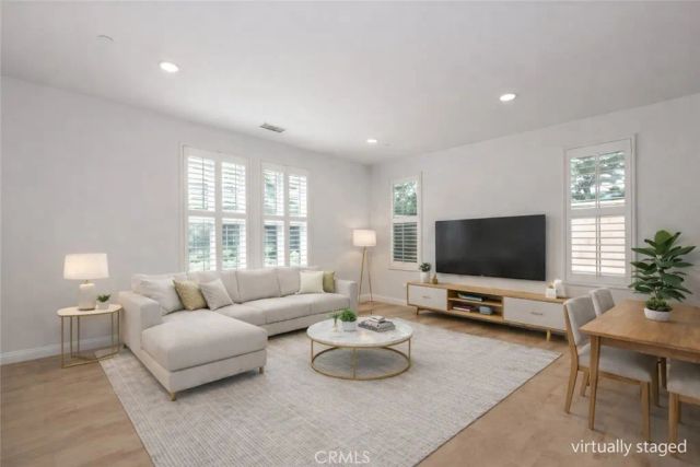 115 Hollow Tree, Irvine, CA 92618