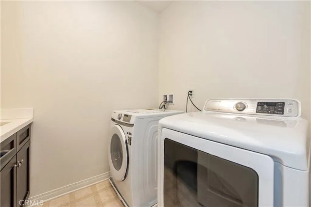 115 Hollow Tree, Irvine, CA 92618