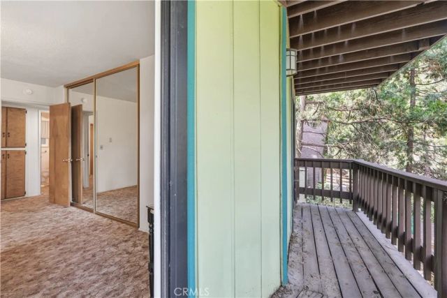 24036 Cresta, Crestline, CA 92325