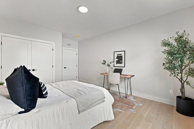 27 Guild Street 101, Boston, MA 02119