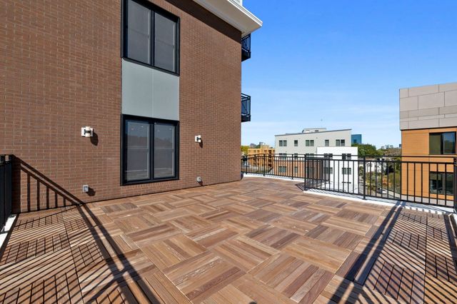 27 Guild Street 101, Boston, MA 02119