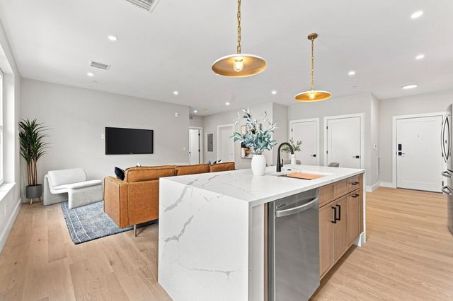27 Guild Street 101, Boston, MA 02119