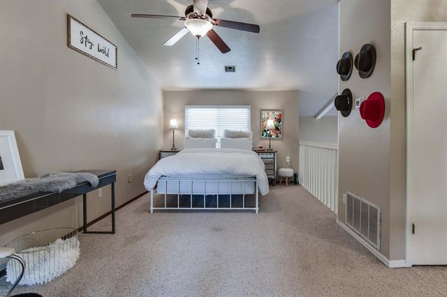 14012 Crossing Way E, Edmond, OK 73013