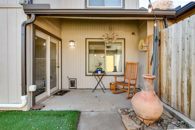 14012 Crossing Way E, Edmond, OK 73013