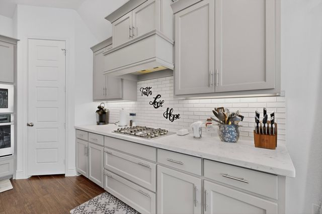 3917 Redbud Drive, Aubrey, TX 76227