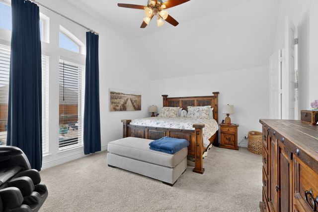 3917 Redbud Drive, Aubrey, TX 76227