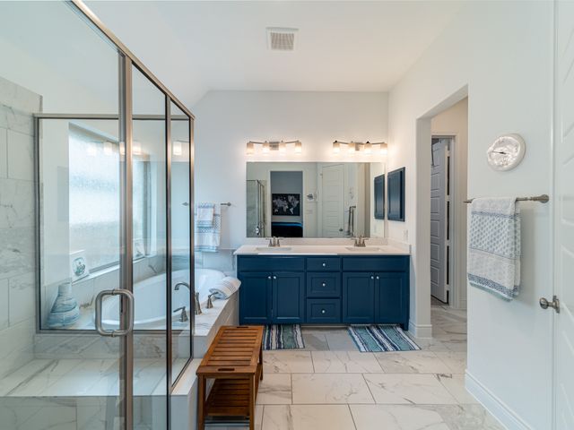 3917 Redbud Drive, Aubrey, TX 76227