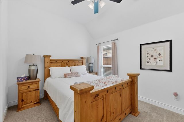 3917 Redbud Drive, Aubrey, TX 76227