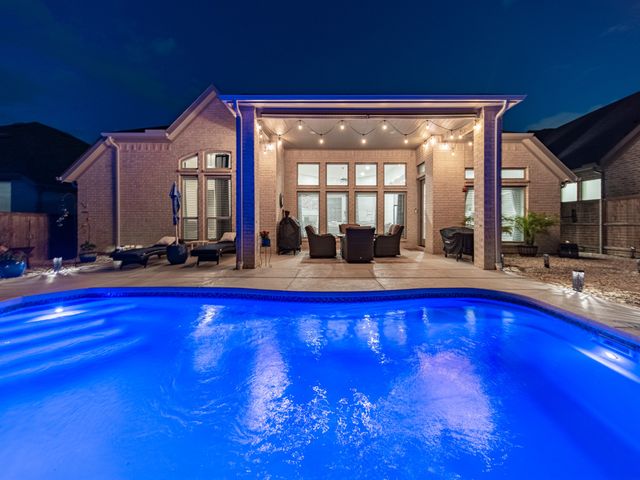 3917 Redbud Drive, Aubrey, TX 76227