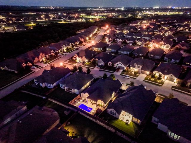 3917 Redbud Drive, Aubrey, TX 76227