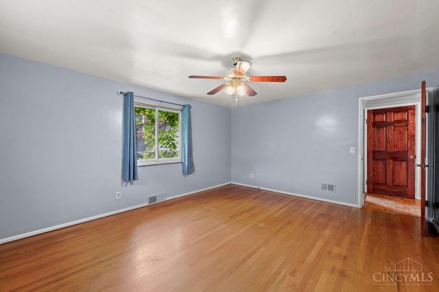 3044 Coral Park Drive, Cincinnati, OH 45211