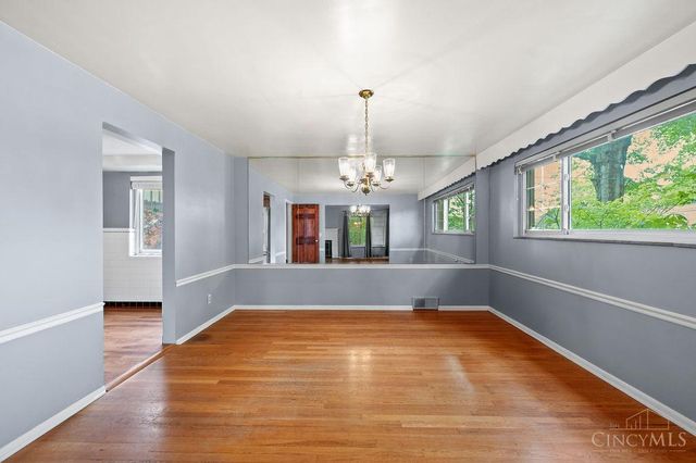 3044 Coral Park Drive, Cincinnati, OH 45211