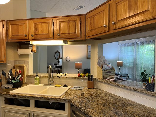 10915 Kentington Oak Drive, Humble, TX 77396