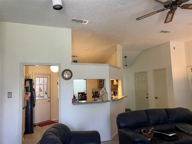 10915 Kentington Oak Drive, Humble, TX 77396