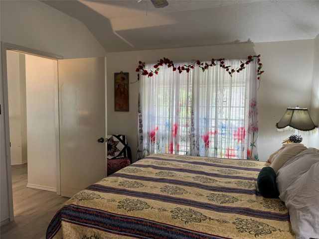 10915 Kentington Oak Drive, Humble, TX 77396
