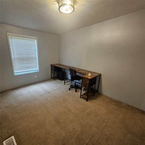 139 Malcolm Street, Ames, TX 77575