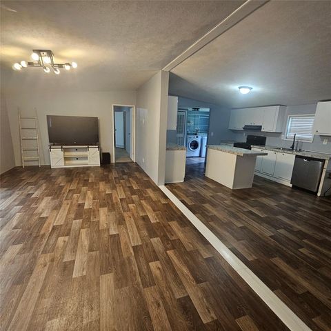 139 Malcolm Street, Ames, TX 77575