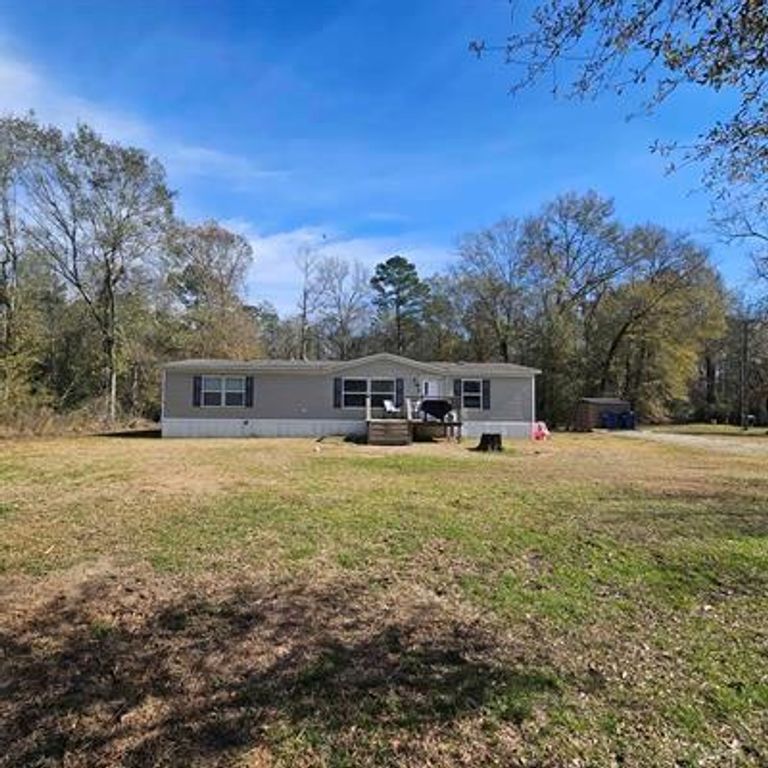 139 Malcolm Street, Ames, TX 77575