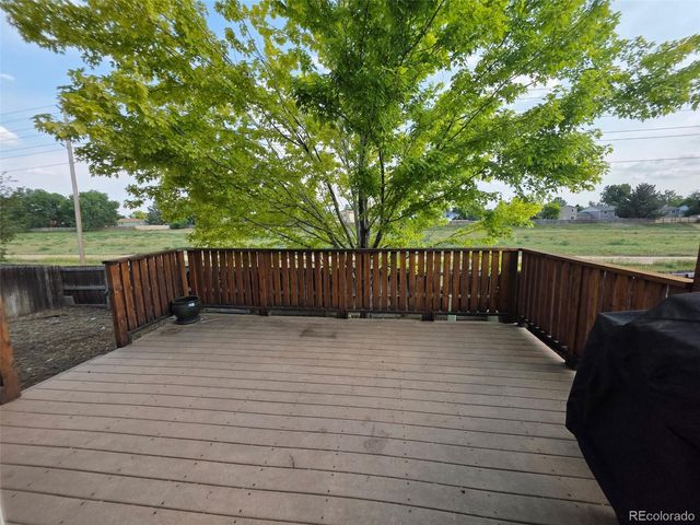 16556 E Phillips Lane, Englewood, CO 80112