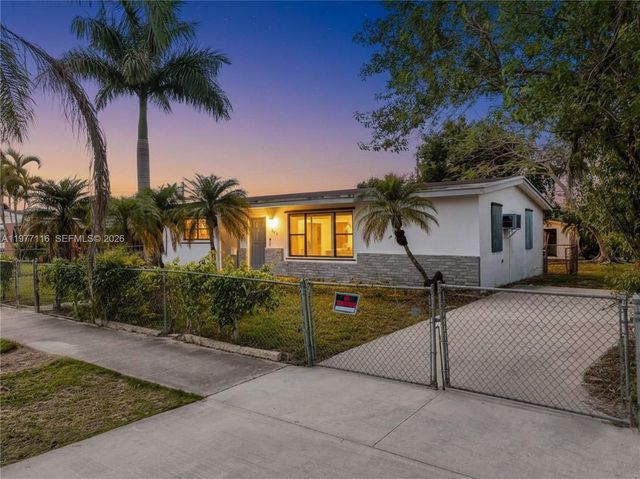 1610 NW 9th Ct, Homestead, FL 33030