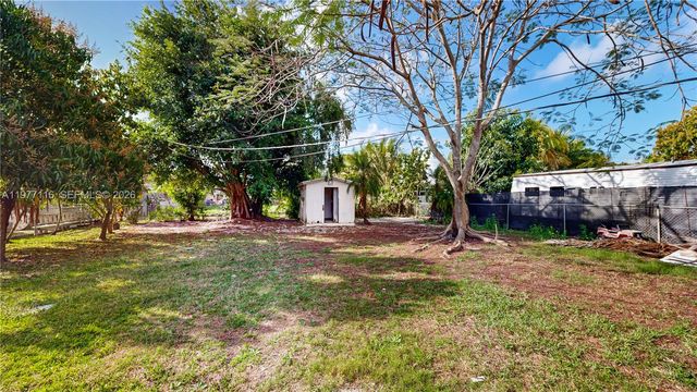 1610 NW 9th Ct, Homestead, FL 33030