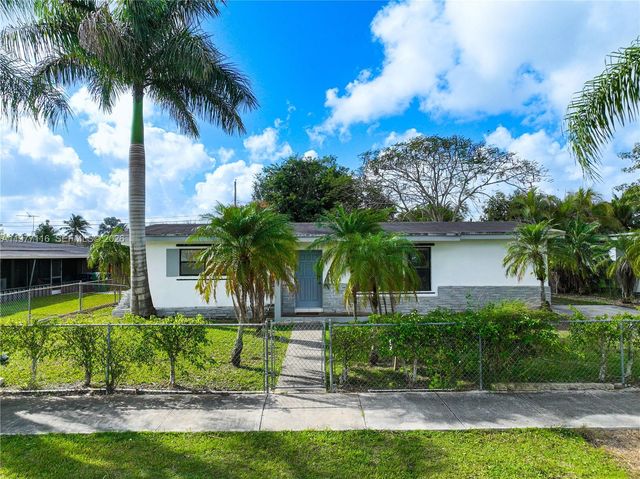 1610 NW 9th Ct, Homestead, FL 33030