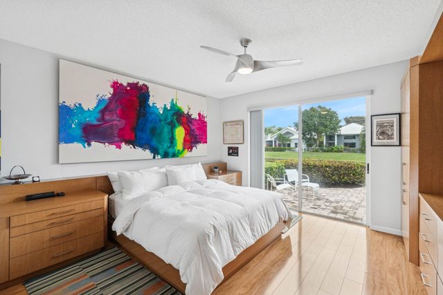 6237 San Michel Way, Delray Beach, FL 33484