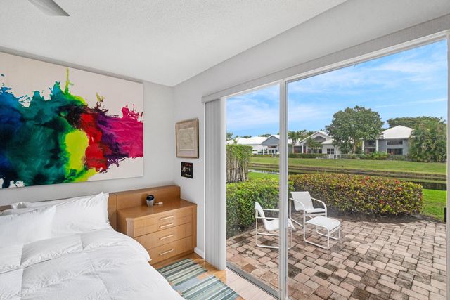 6237 San Michel Way, Delray Beach, FL 33484