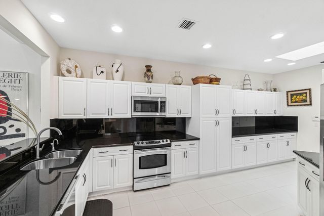 6237 San Michel Way, Delray Beach, FL 33484