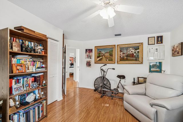 6237 San Michel Way, Delray Beach, FL 33484