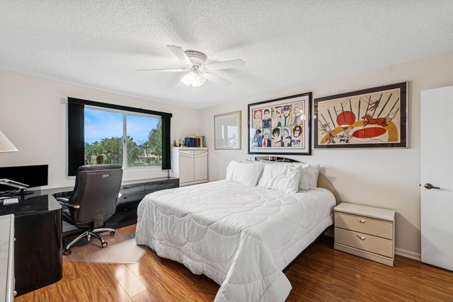 6237 San Michel Way, Delray Beach, FL 33484