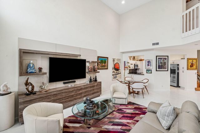 6237 San Michel Way, Delray Beach, FL 33484