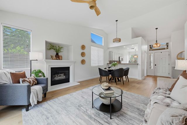 118 Farham, Folsom, CA 95630