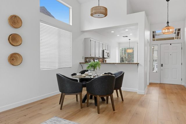 118 Farham, Folsom, CA 95630
