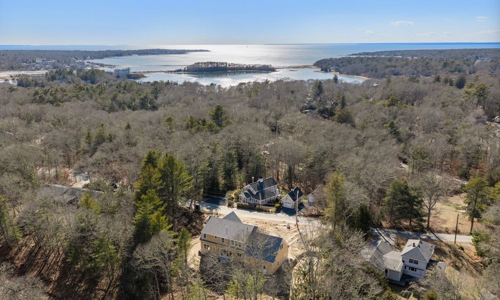 15 Oak Avenue, Bourne, MA 02534