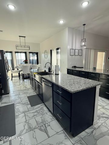 7816 ENCHANTED NEST Lane, El Paso, TX 79911