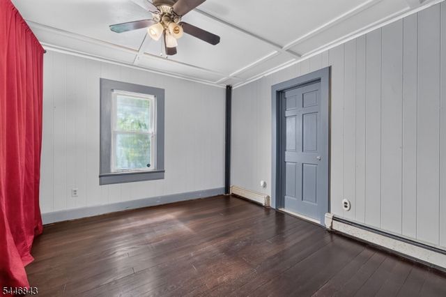 7 New St, Washington Boro, NJ 07882
