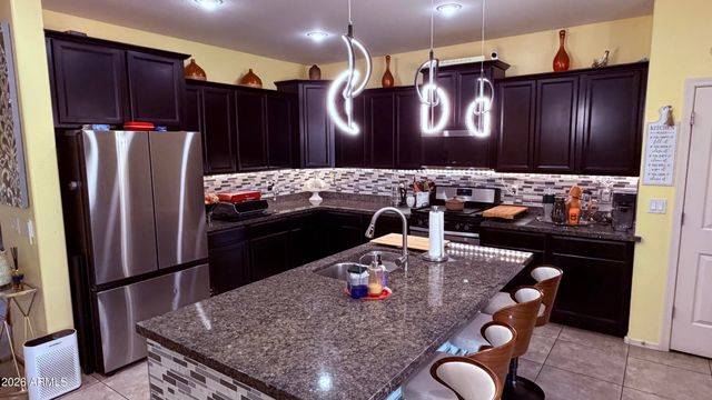 7819 S 41ST Drive, Laveen, AZ 85339