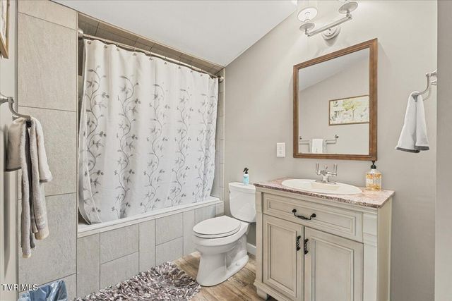 281 Sugar Hollow Trail, Piney Flats, TN 37686