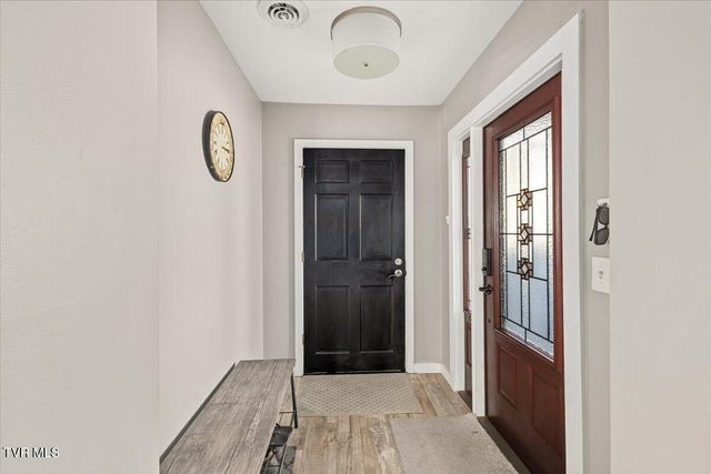 281 Sugar Hollow Trail, Piney Flats, TN 37686