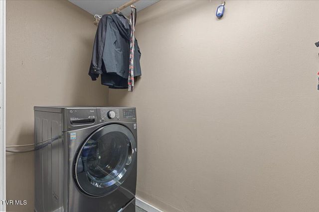 281 Sugar Hollow Trail, Piney Flats, TN 37686